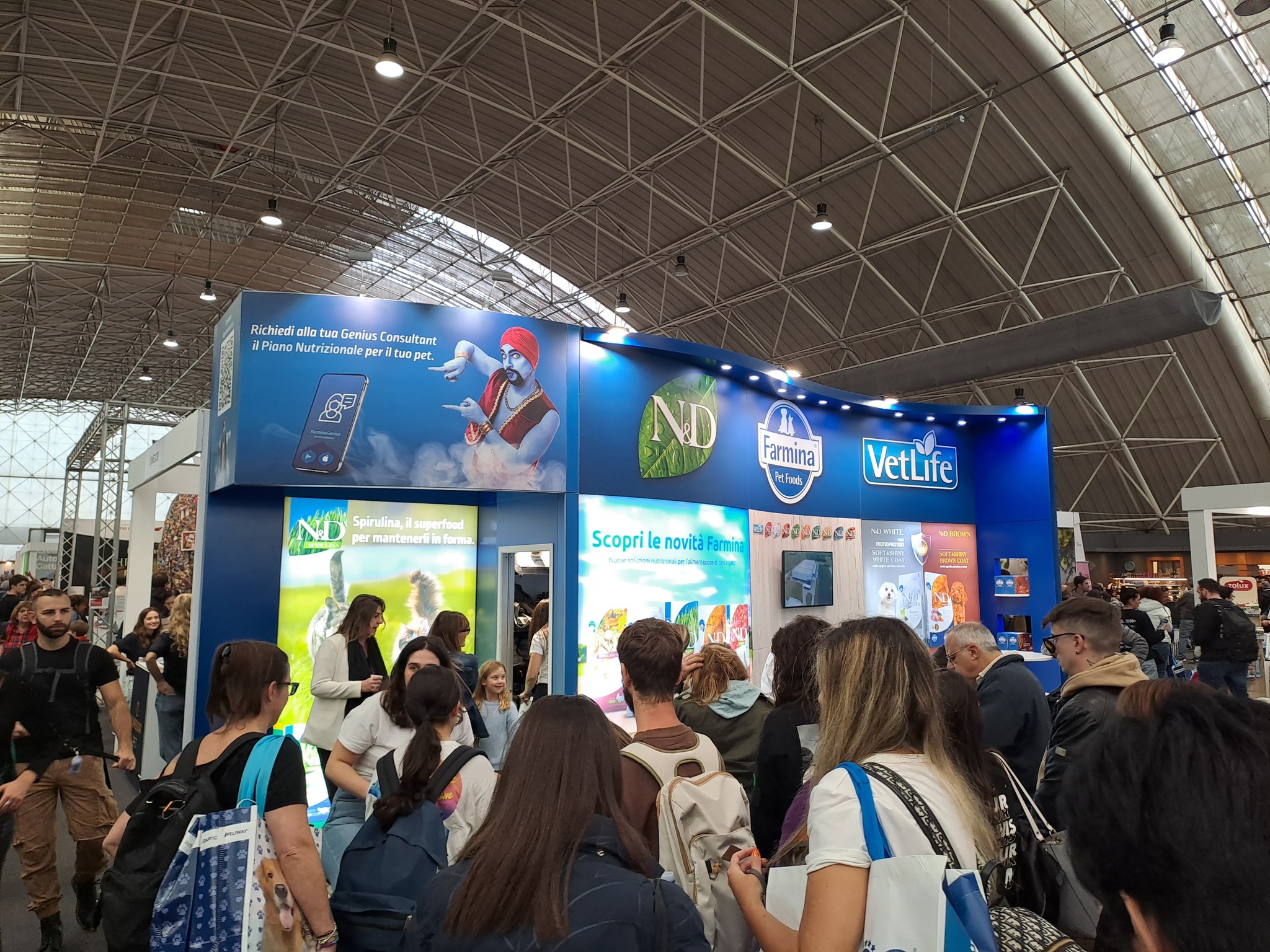 4 zampe in fiera stand Farmina