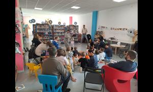 Evento biblioteca con bambini e disegni rho